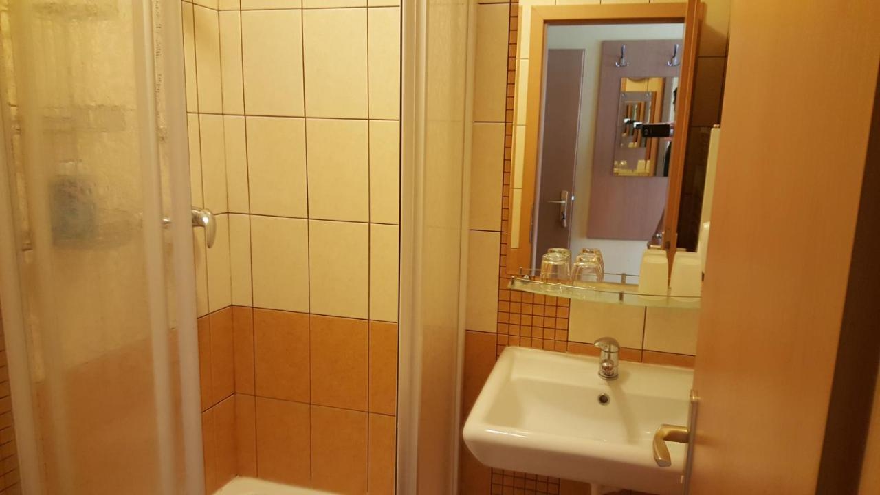 Lehar Panzio Bed and Breakfast Komárno Εξωτερικό φωτογραφία